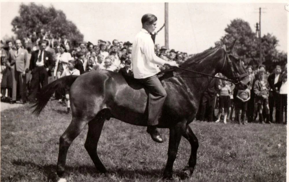 Kranzreiten sauermann1 1949